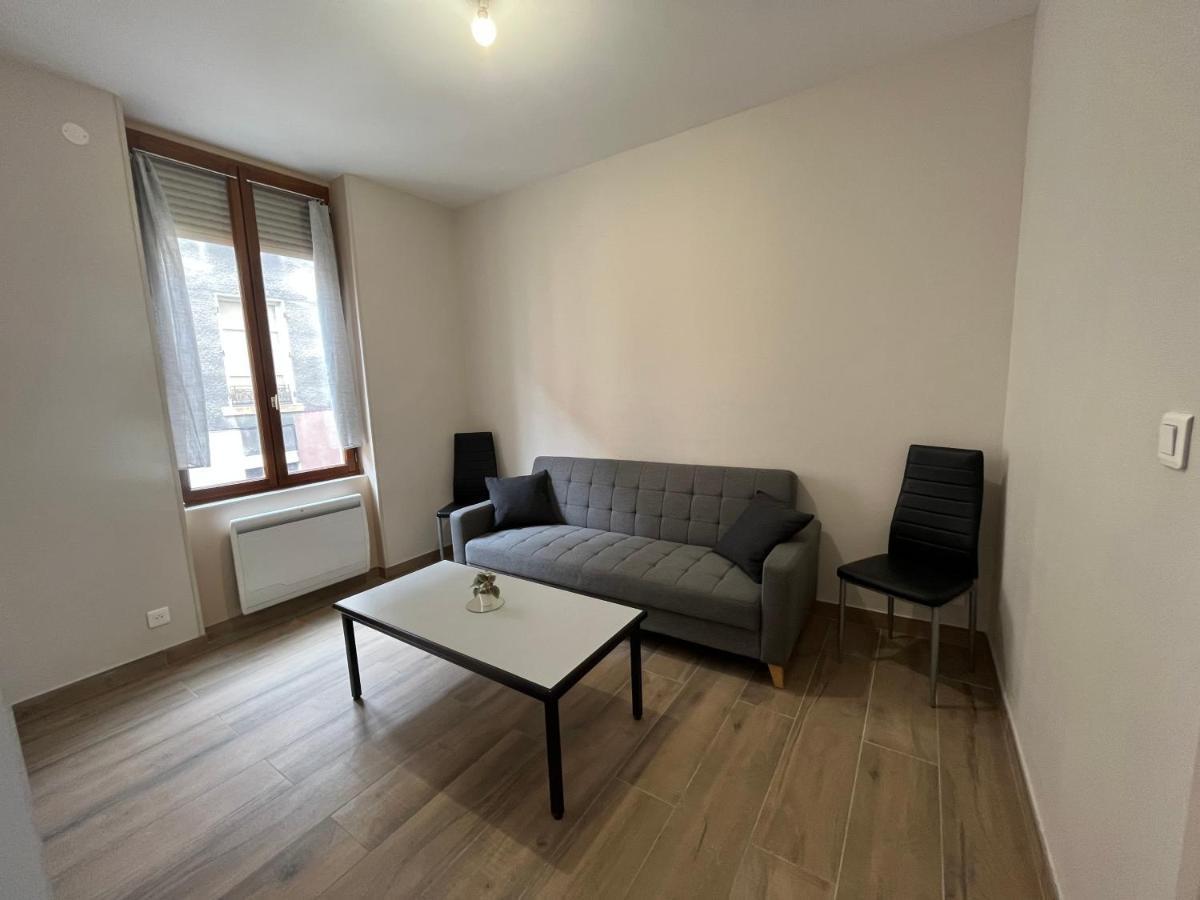 Appartement entièrement rénové à 15min de Lyon Saint-Fons Esterno foto