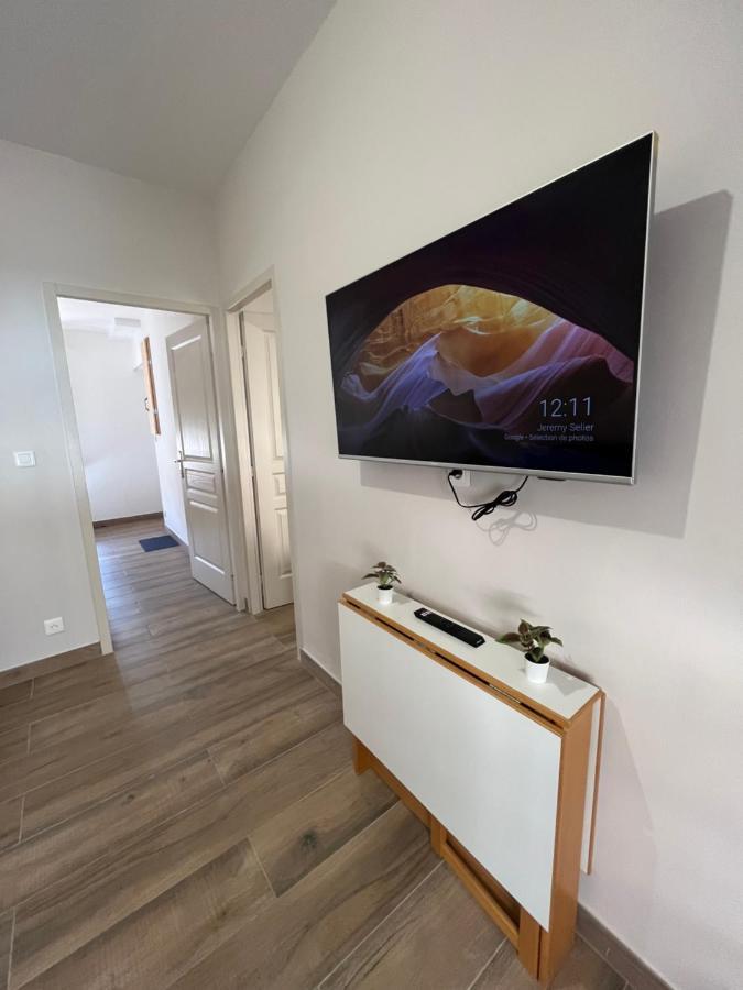 Appartement entièrement rénové à 15min de Lyon Saint-Fons Esterno foto